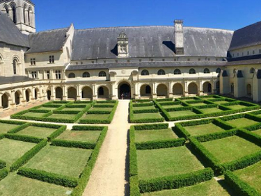 Visiter abbaye royale de fontevraud